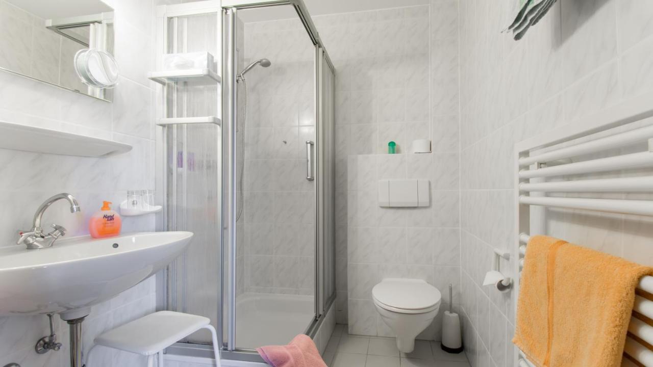 Landhotel Gasthof Zur Post Langewiese Bagian luar foto