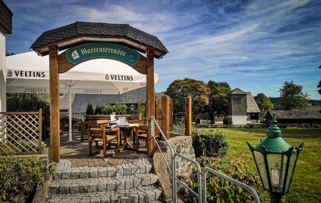 Landhotel Gasthof Zur Post Langewiese Bagian luar foto