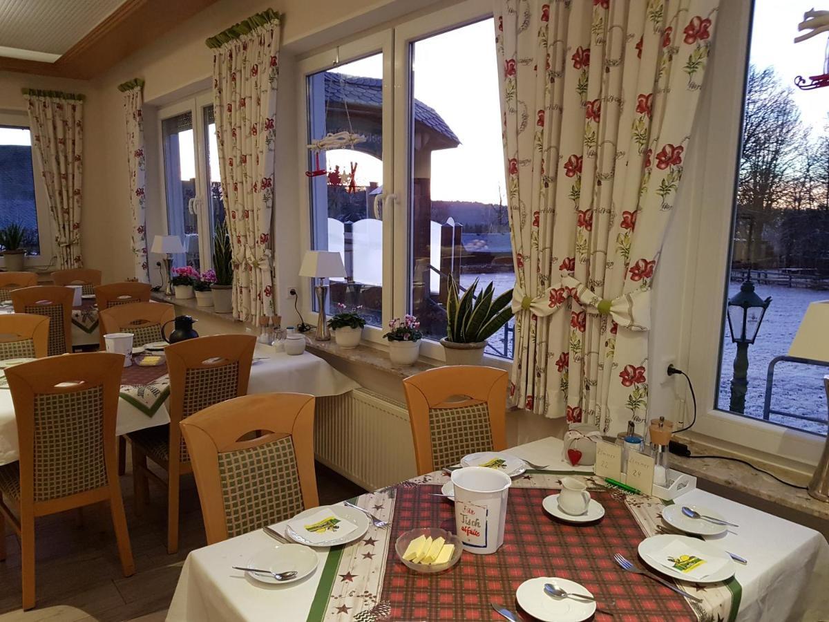 Landhotel Gasthof Zur Post Langewiese Bagian luar foto