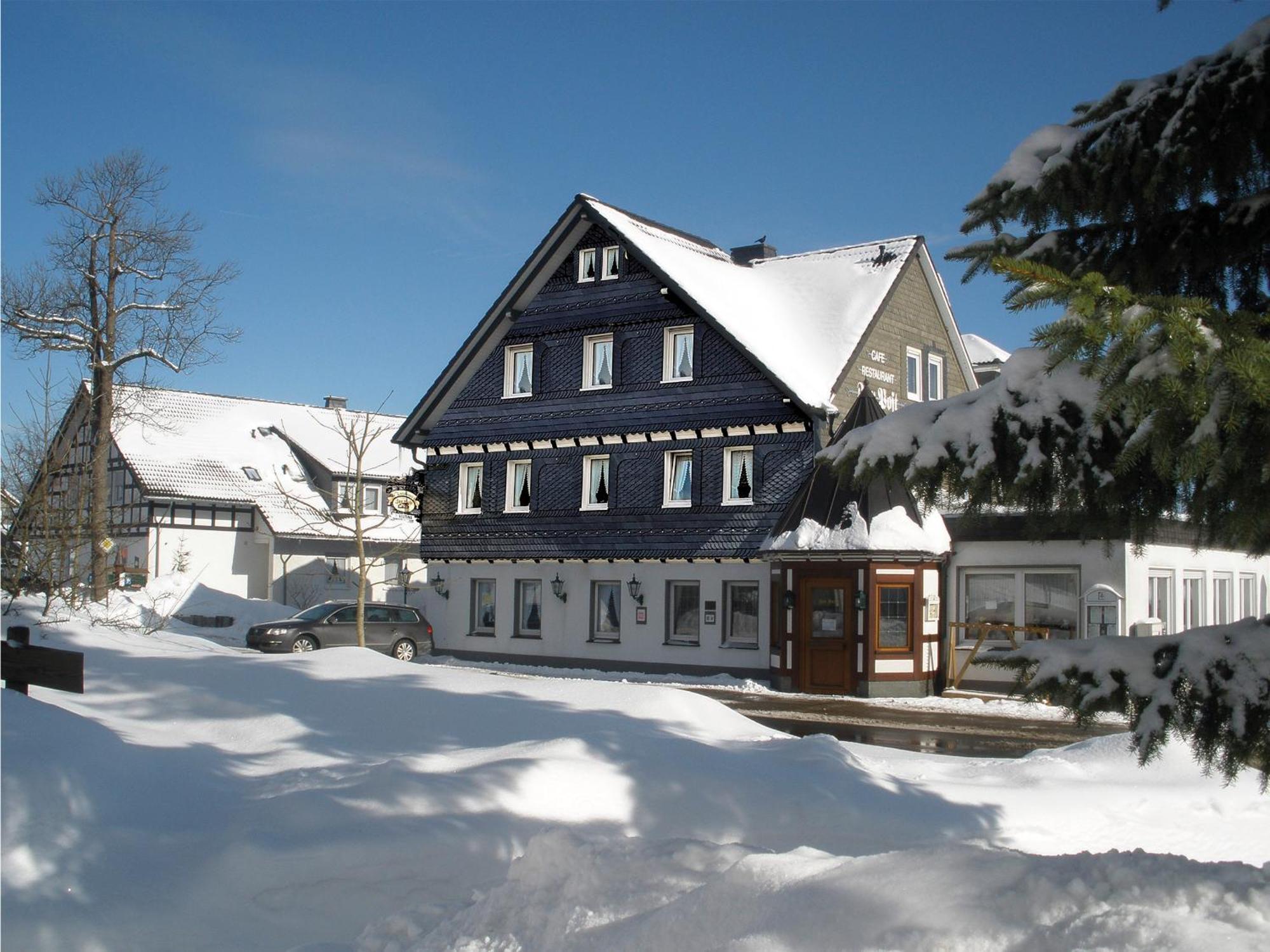 Landhotel Gasthof Zur Post Langewiese Bagian luar foto